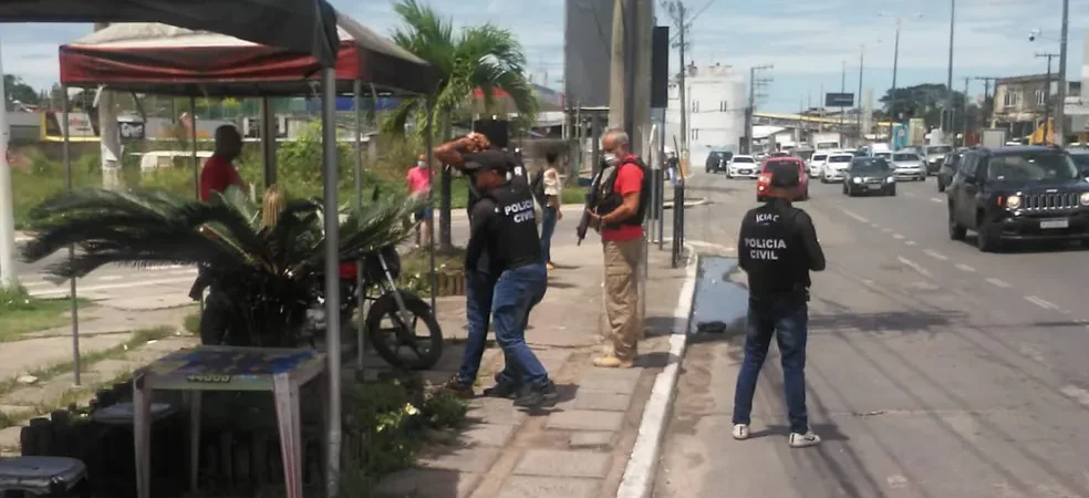 Suspeito de mais de 30 assaltos a ônibus em Salvador e RMS é preso