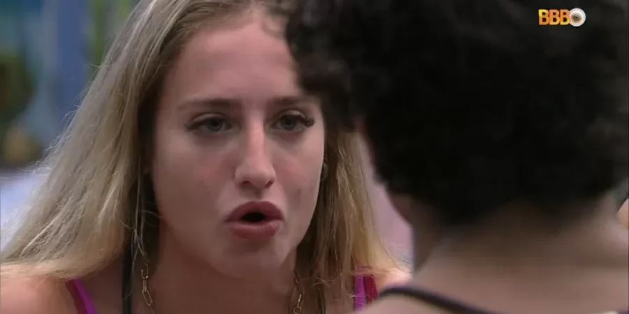 BBB: Bruna Griphao conta ter se assumido bissexual para o pai após ameaças