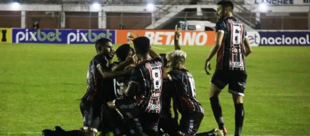 Atlético de Alagoinhas vence o Campinense e joga Vitória para vice-lanterna do grupo A do Nordestão