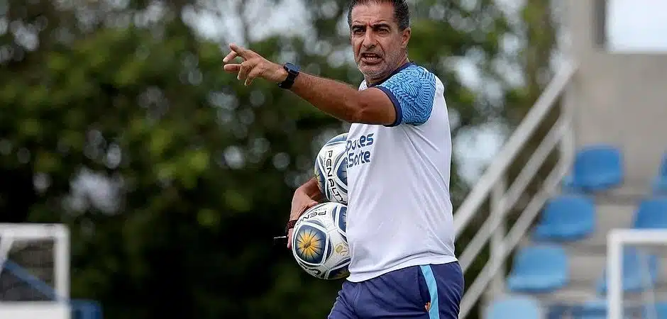 Renato Paiva não é mais técnico do Bahia; português pediu demissão