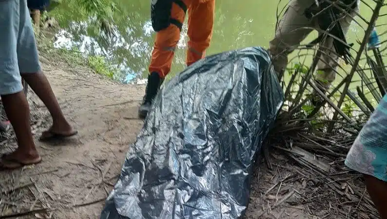 Homem é encontrado morto no Rio Joanes, em Camaçari
