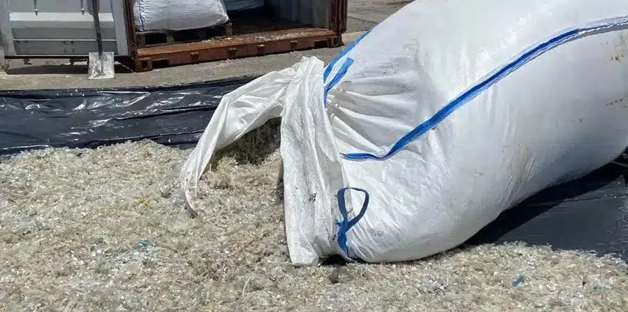 Carga com quase 15 toneladas de lixo hospitalar de Portugal é apreendido no Brasil