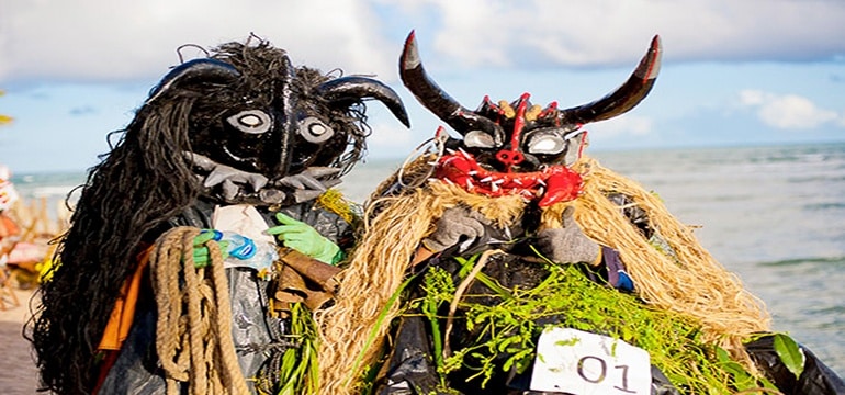 Carnaval de Mata de São João começa nesta sexta-feira com blocos, fanfarras e caretas