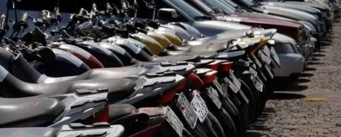 Detran realiza leilão de 315 lotes de carros usados