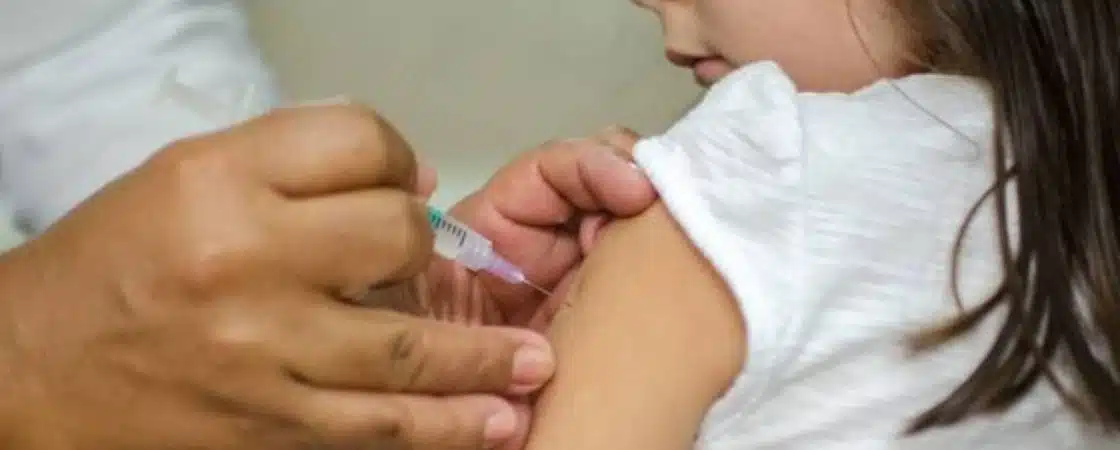 Postos de saúde voltam a vacinar crianças de 6 meses a 4 anos contra a Covid-19