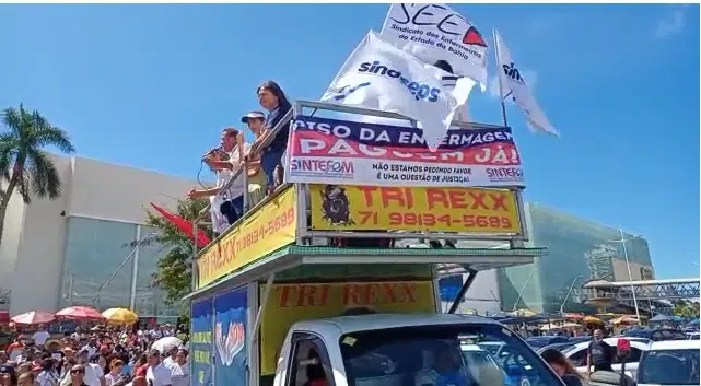 Profissionais de enfermagem protestam em Salvador e cobram piso salarial