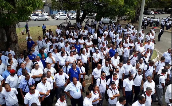 Rodoviários da RMS cobram pagamento de rescisões e acusam Governo da Bahia de interferir em negociações