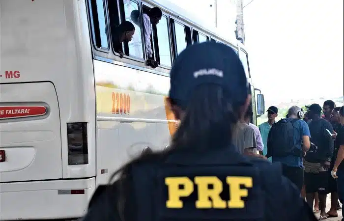 Trabalhadores resgatados de regime semelhante à escravidão no RS chegam à Bahia