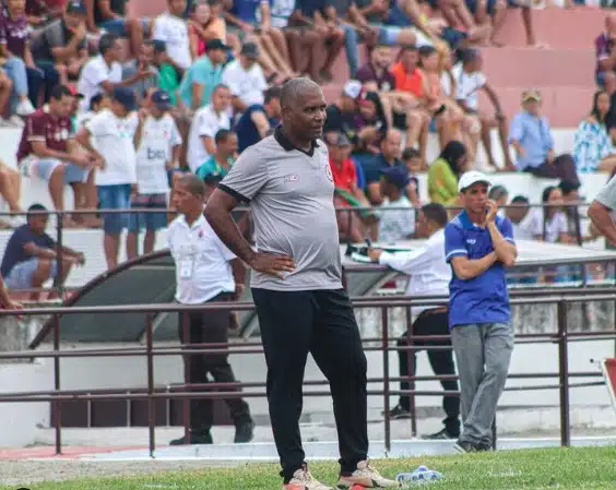 Treinador do Jacuipense adota cautela em discurso antes de jogo contra o Bahia