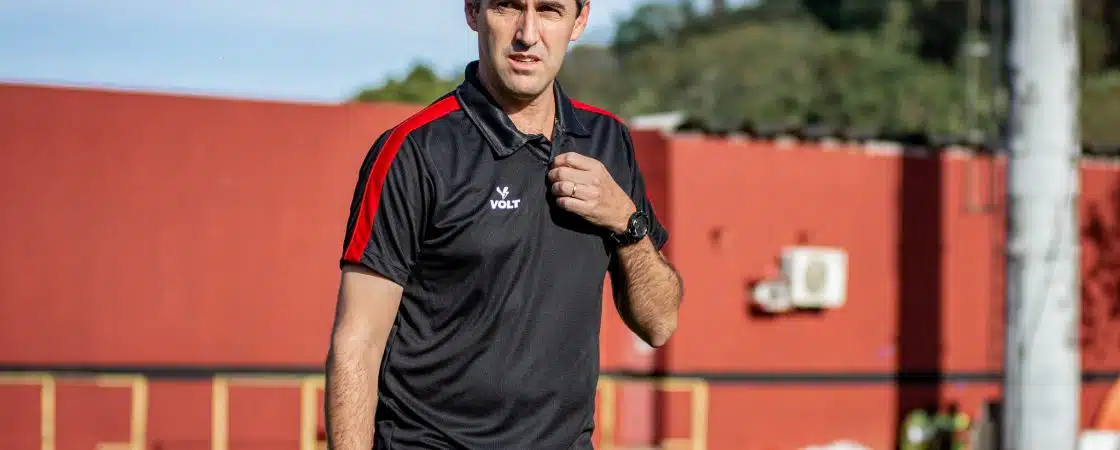 Treinador do Vitória vê evolução da equipe em empate com o ABC: “começando a encontrar um caminho”