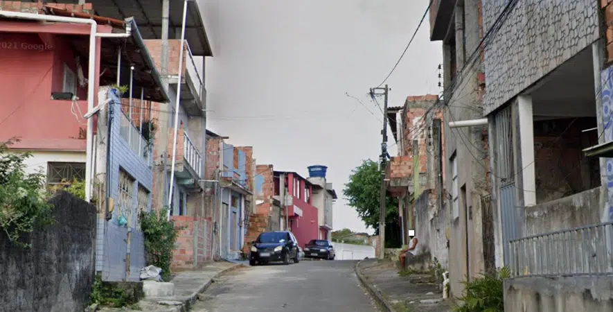 Troca de tiros deixa quatro mortos em Salvador