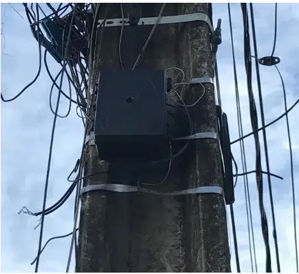 PM desmonta câmera de monitoramento usada por traficantes em Salvador