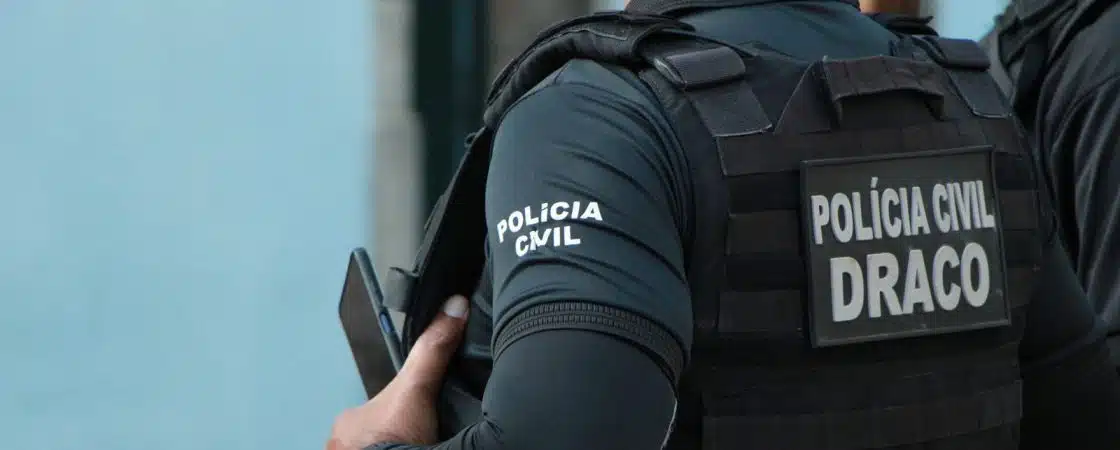 Falso fiscal é preso por extorquir comerciante em Salvador