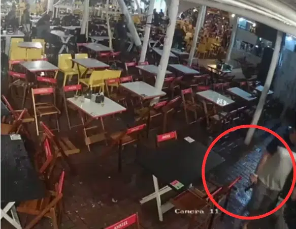 Homem armado invade bar e espalha medo e pânico na orla de Salvador