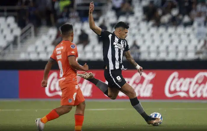 Contra o Bahia, Botafogo defende longa invencibilidade em 2023