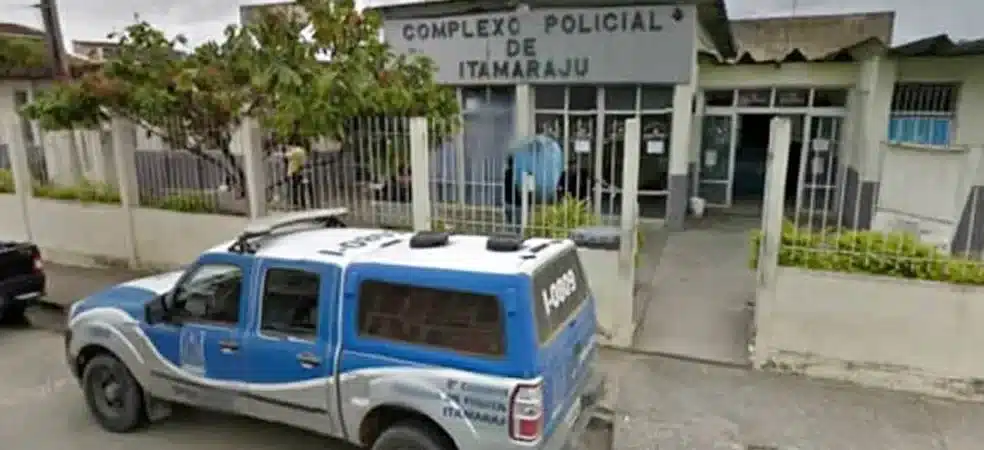 Criança morre após ser atropelada por carro funerário na Bahia