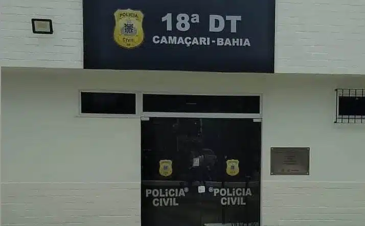 Foragido por latrocínio e mais dois criminosos são presos em Camaçari