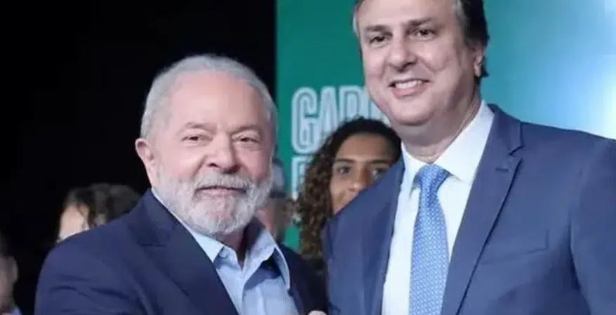 Governo Lula anuncia suspensão do Novo Ensino Médio