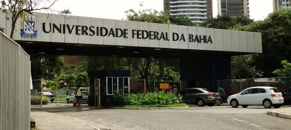 Homem é preso após entrar armado na Universidade Federal da Bahia