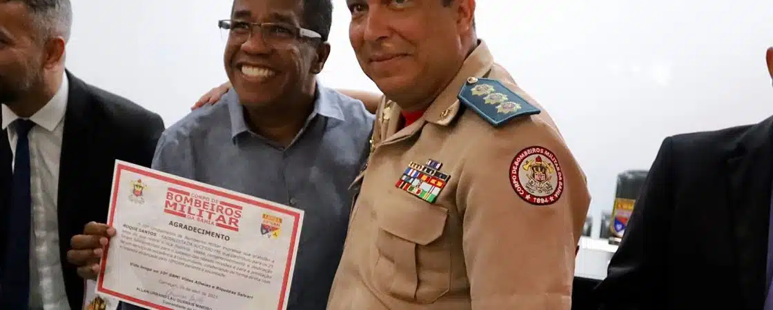 Radialista Roque Santos é homenageado pelo 10º Grupamento de Bombeiros Militar de Camaçari