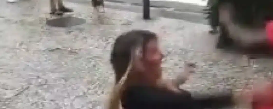 VÍDEO: Mulher é acusada de lesão corporal e injúria racial contra entregador