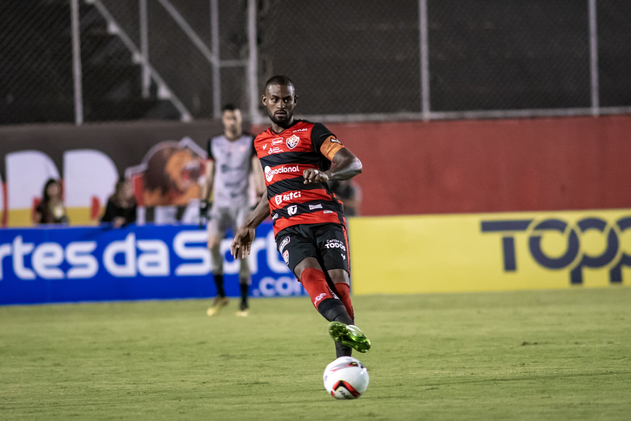 Zagueiro E Lateral Tem Contratos Rescindidos Com O Vitória Bahia No Ar 2502