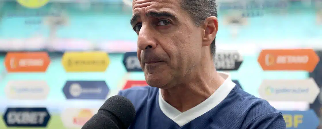 “Foi uma vitória justa”, avalia treinador Renato Paiva após jogo contra o Coritiba