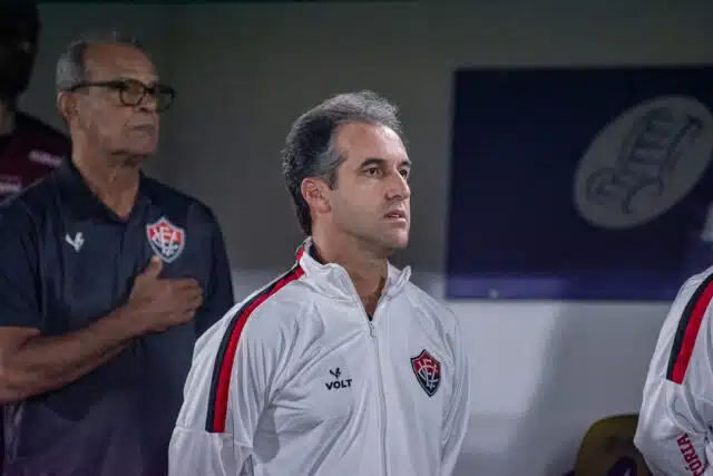 Treinador do Vitória reconhece partida ruim da equipe em derrota para o Mirassol
