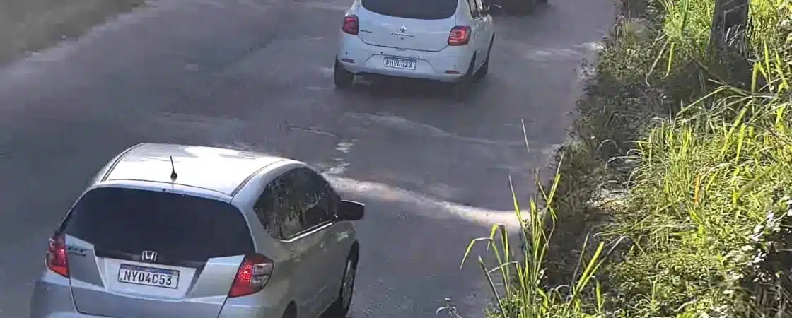 Carro utilizado por criminosos para roubar casal em Vila de Abrantes é encontrado; um dos suspeitos está preso