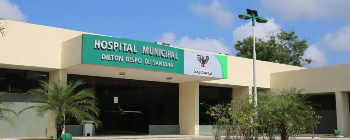 Idosa internada em Dias D’Ávila busca por regulação em hospital especializado