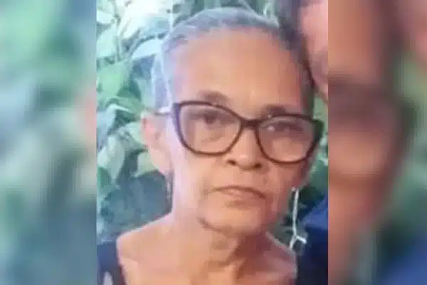 Idosa morre após ser atingida por bala perdida na laje de casa em Salvador