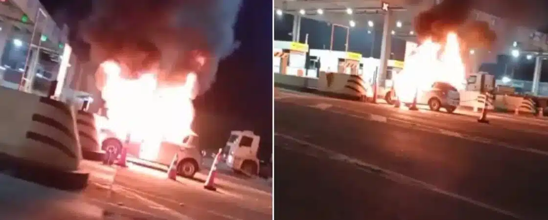 Carro pega fogo em praça de pedágio em Camaçari
