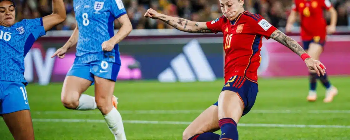 Espanha bate Inglaterra e conquista a Copa do Mundo de Futebol Feminino