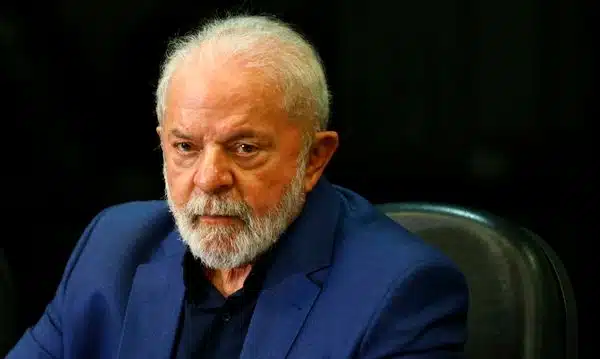 Lula afirma não ter obrigação de gostar do presidente argentino
