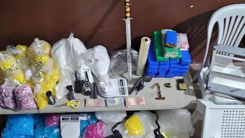 Polícia desmonta laboratório de cocaína em Salvador