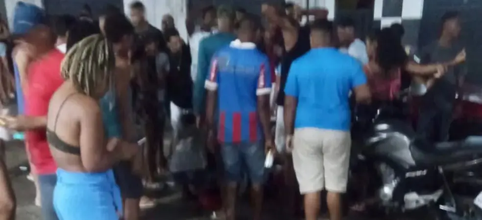 Mulher e jovem são mortos a tiros em festa promovida por vereador em Salvador