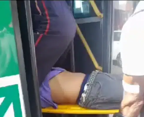 Homem morre após mal súbito dentro de ônibus em Salvador 