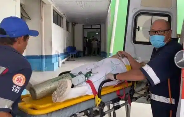 Após vazamento de gás em  frigorífico na Bahia,  funcionários são levados para hospital