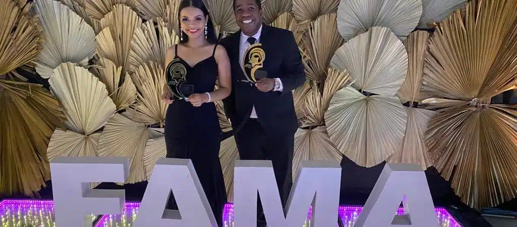 Bahia no Ar recebe troféu destaque no Prêmio Fama de Camaçari