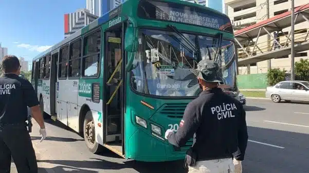 Ônibus deixam de circular em Valéria