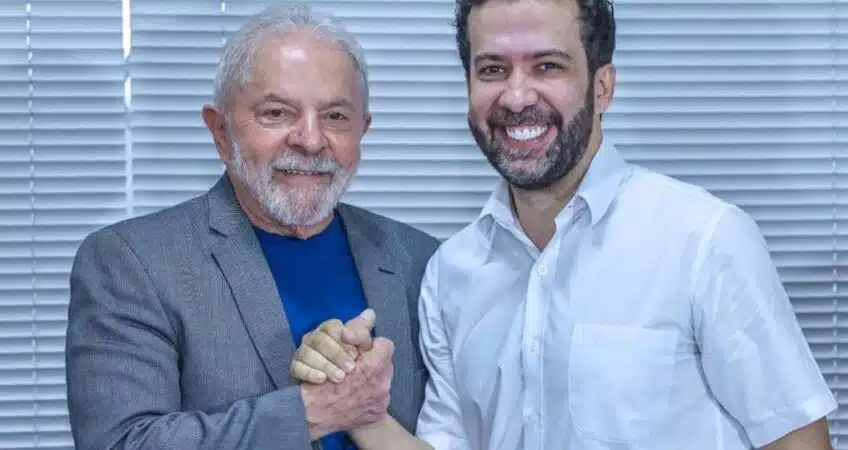 André Janones diz em livro que mentiu para ajudar Lula nas eleições