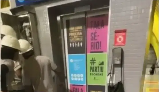 Estudante fica preso no elevador da estação de metrô Mussurunga