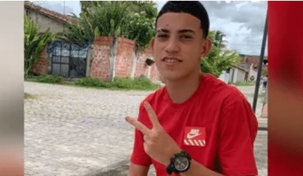 Jovem de 17 anos desaparece após sair de casa em Dias d’Ávila