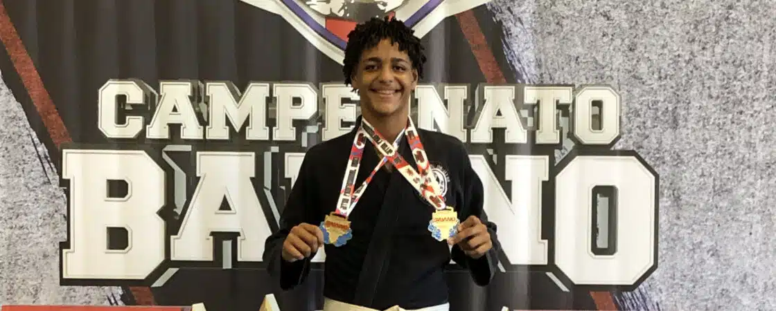 Atleta de Camaçari conquista dois ouros no Campeonato Baiano de Jiu-Jitsu