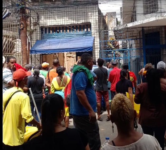 Teto de restaurante desaba e deixa cinco vítimas em Salvador