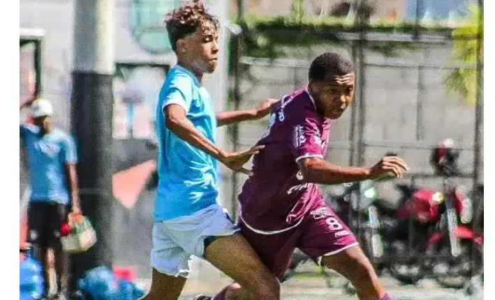 Jogador do Jacuipense de 14 anos é agredido por árbitro de futebol