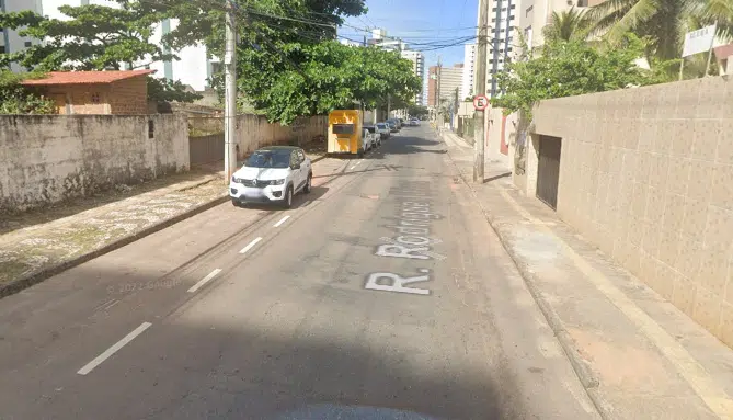 Mulher ataca motorista por aplicativo durante corrida em Salvador