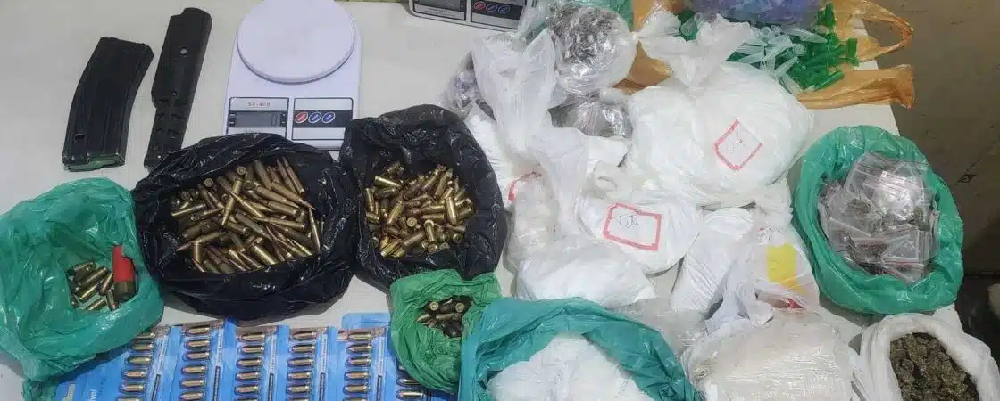 Homem é preso com granada, drogas e munições em Brotas