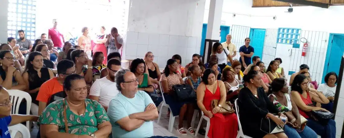 APLB e educadores municipais de Dias d’Ávila realizam assembleia em defesa do Plano de Carreira e Precatórios do FUNDEF