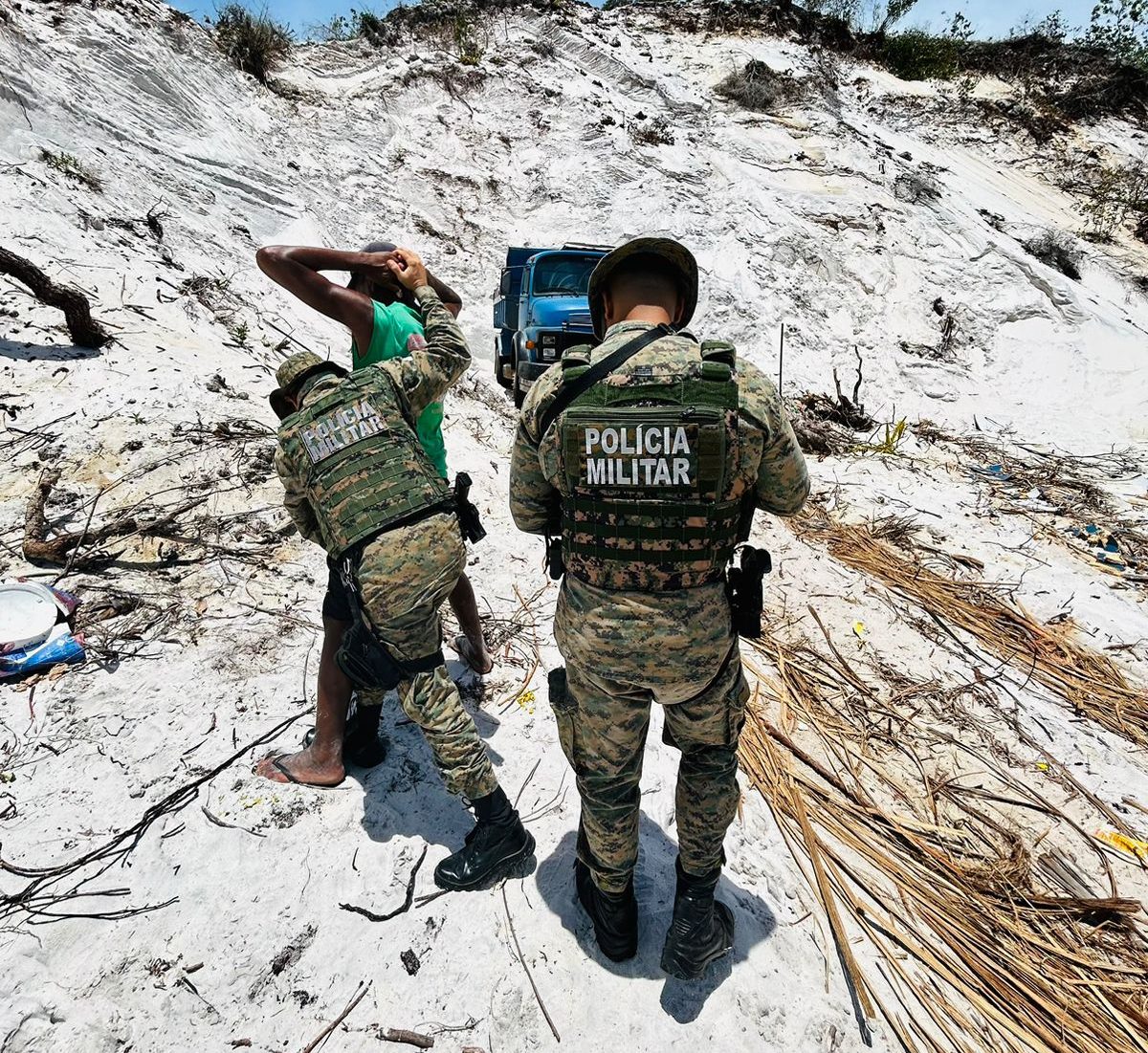 Homens são presos em extração ilegal de minério em Jauá